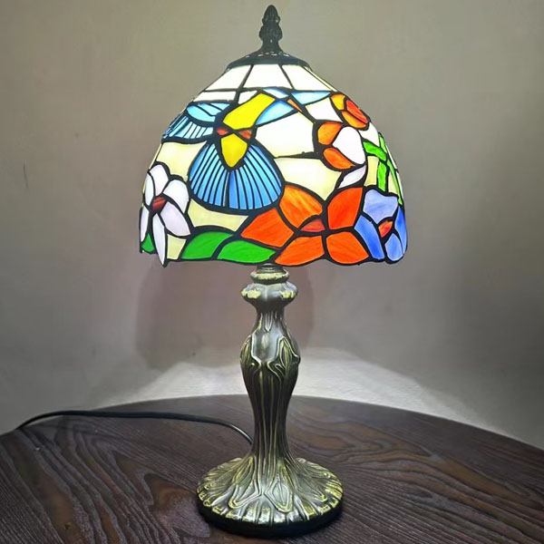 https://www.qingchangindustrial.com/tiffany-table-lamp/