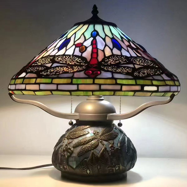 https://www.qingchangindustrial.com/tiffany-table-lamp/