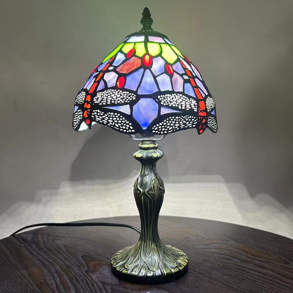 https://www.qingchangindustrial.com/tiffany-table-lamp/